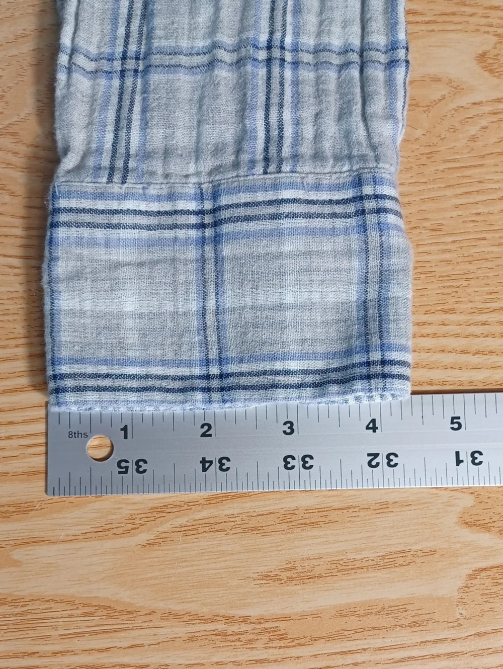 Banana Republic Blue and Gray Plaid LS Button-Down Mens Small Shirt, 100% cotton
